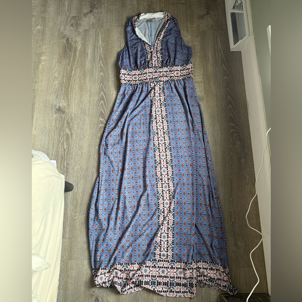 Chic Patterned Maxi Dress in Blue and Pink